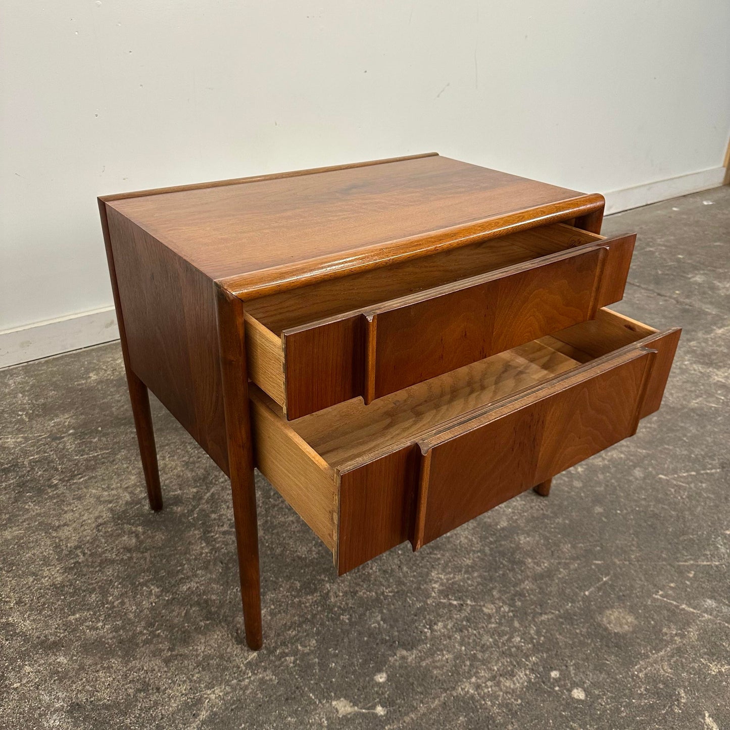 Walnut Nightstand End Table by Barney Flagg for Drexel Parallel