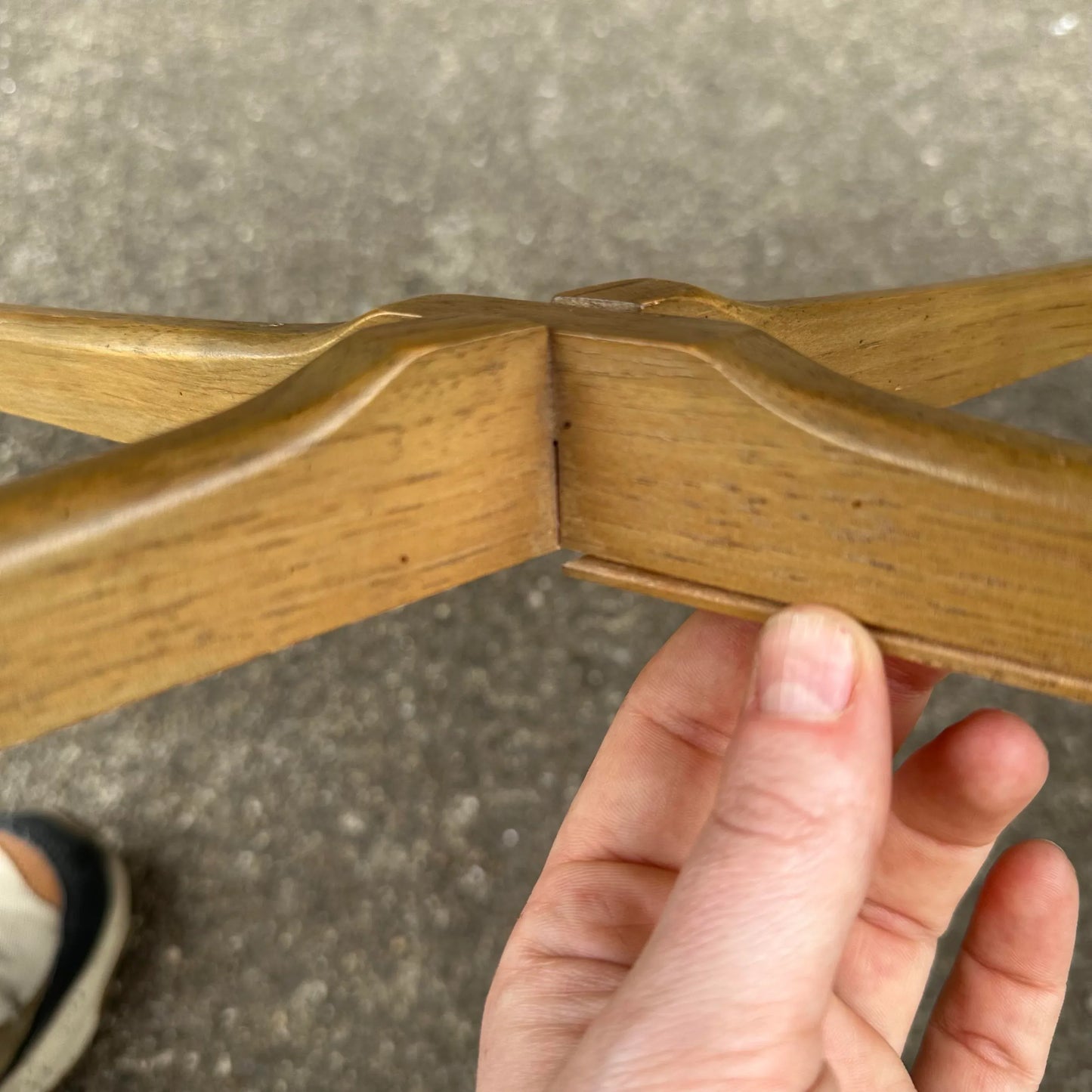 Pair of Thomasville End Tables Bentwood Legs Gibbings Feel