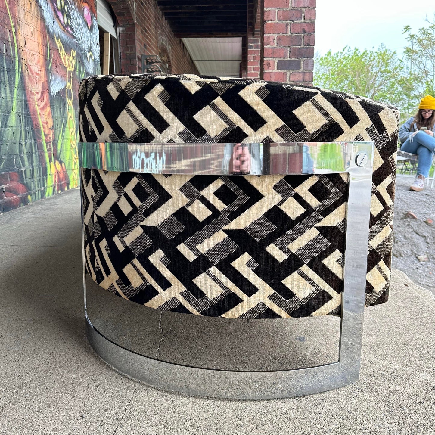 Mid-Century Modern Chrome Sofa by Flair in the Style of Milo Baughman