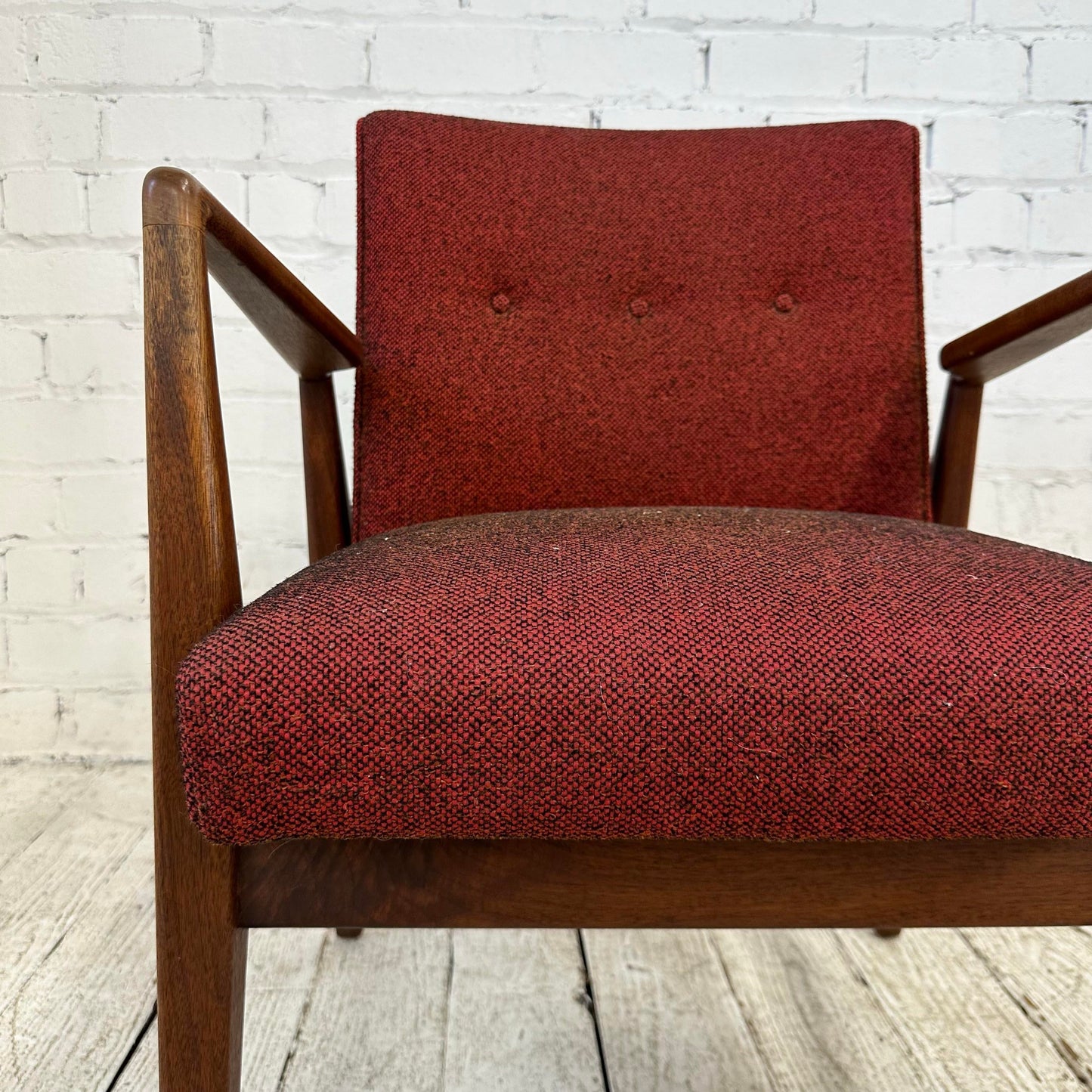 Mid-Century Modern Jen Risom Lounge Armchair
