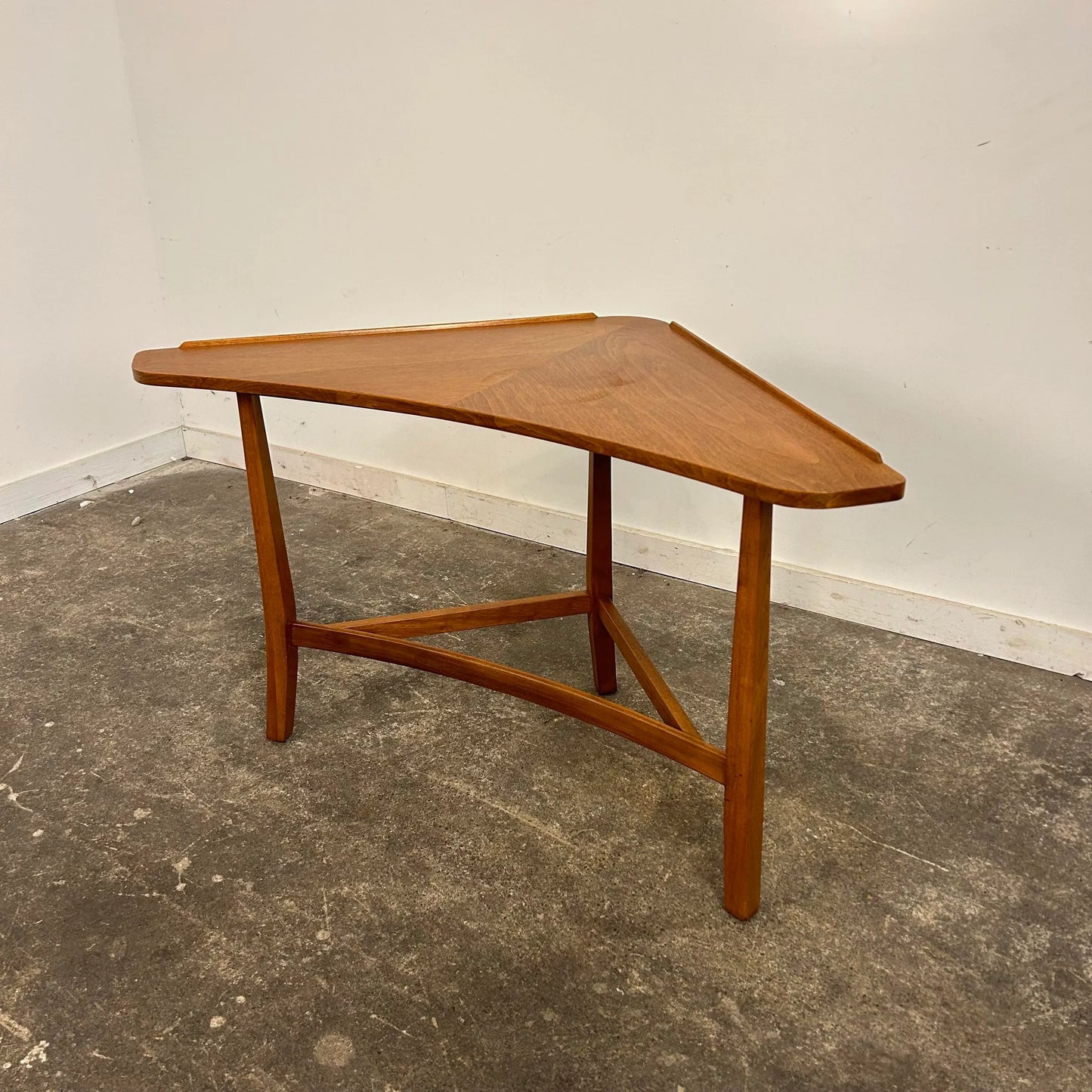 Edward Wormley for Dunbar Walnut Corner Table