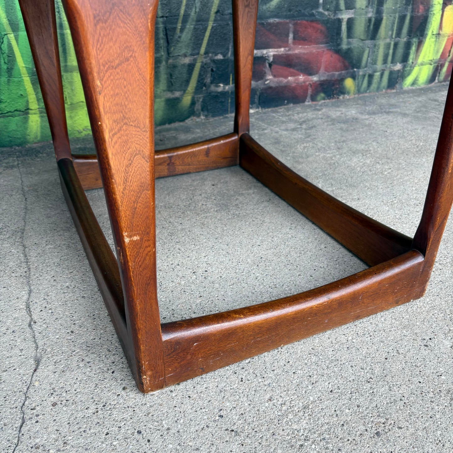 Mid-Century Modern Pair of Walnut End Tables Lane Furniture
