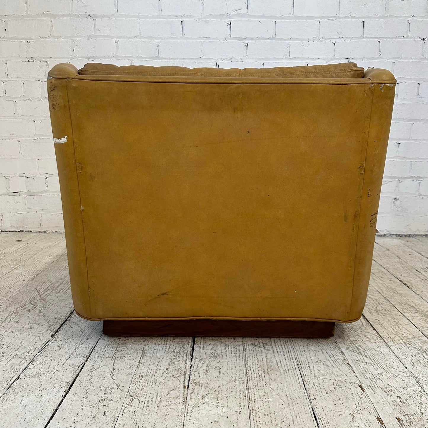 Milo Baughman Oversize Brown Lounge Chair