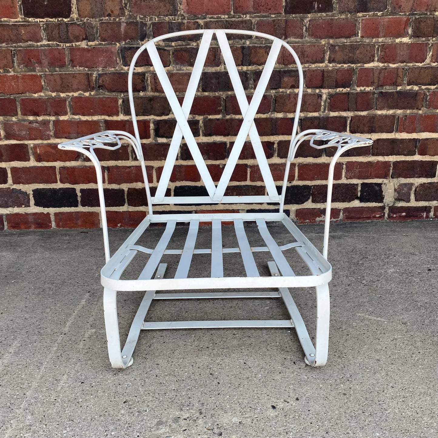 Mid Century Modern Pair of White Woodard Outdoor Patio Bouncers Chattily Rose Pattern