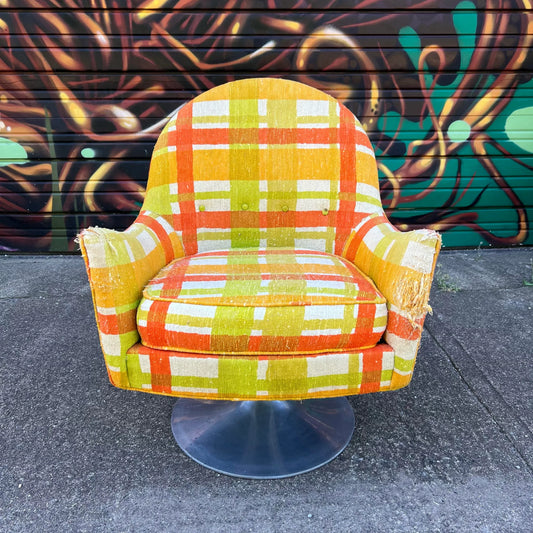 Tulip Base Mid Century Modern Swivel Chair