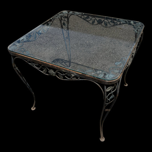 Russell Woodard Chantilly Rose Iron Table – Early Model – 32.5” X 32.5” X 28.25”