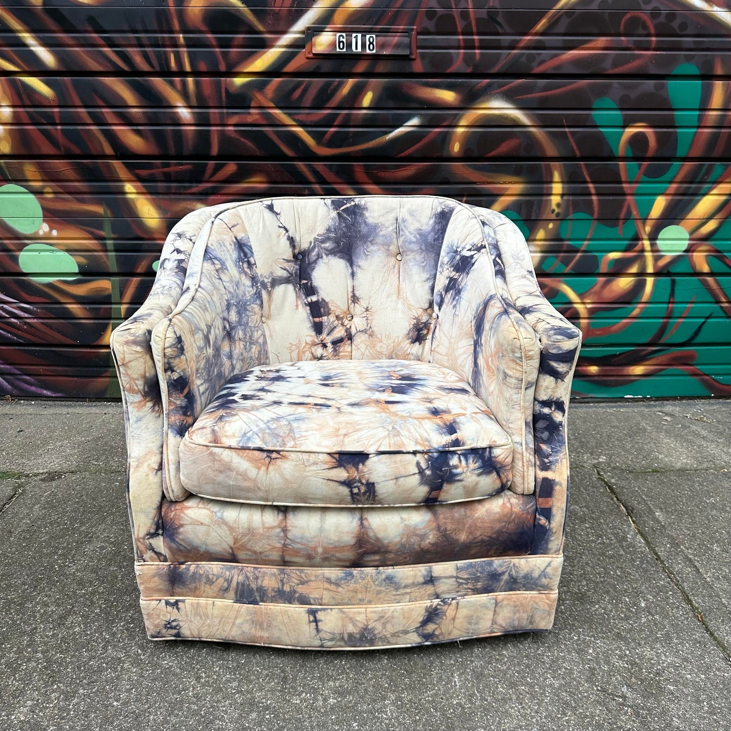 Mid Century Modern Henredon Swivel Barrel Back Lounge Chairs