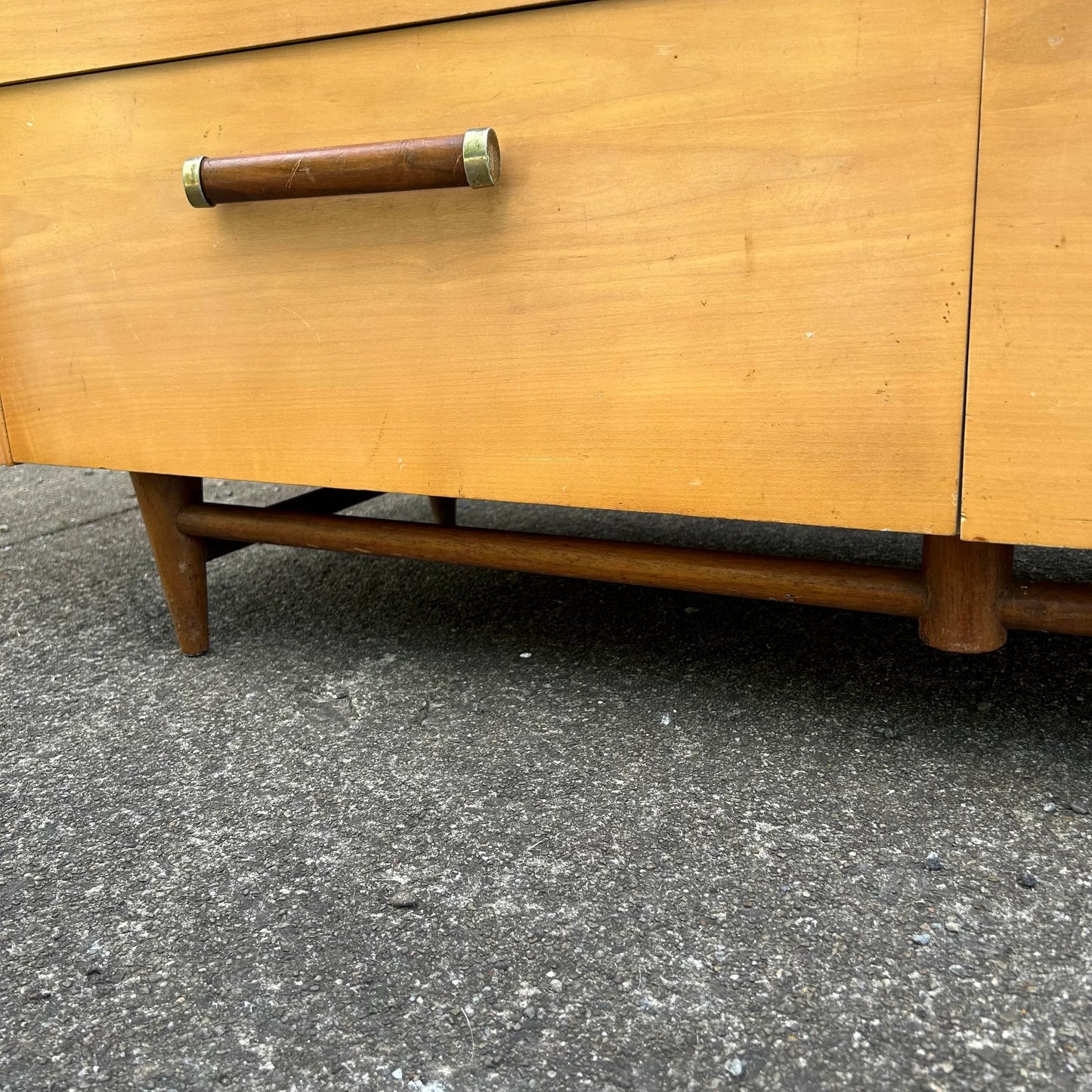 American of Martinsville 6 Drawer Dresser Urban Suburban