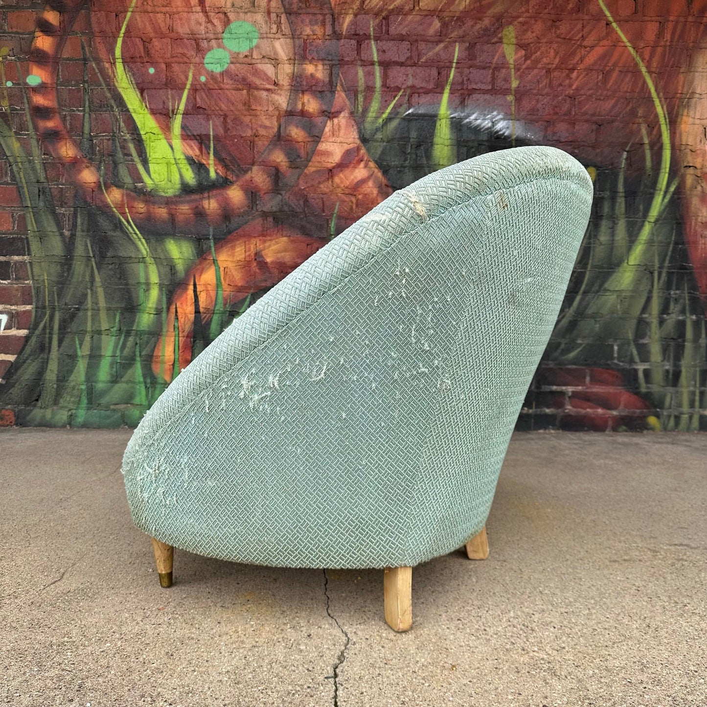 Mid-Century Clam Shell Slipper Chair