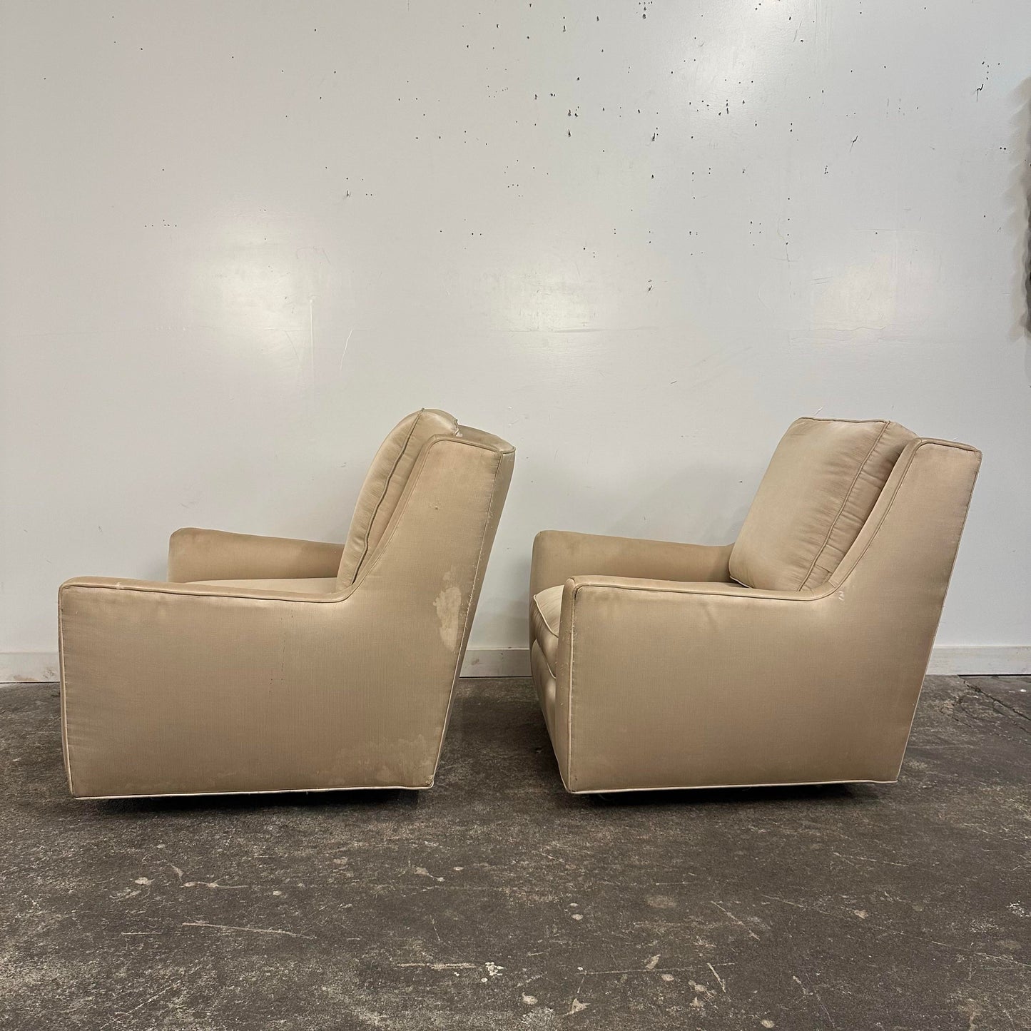 Pair of Milo Baughman Lounge Chairs on Casters