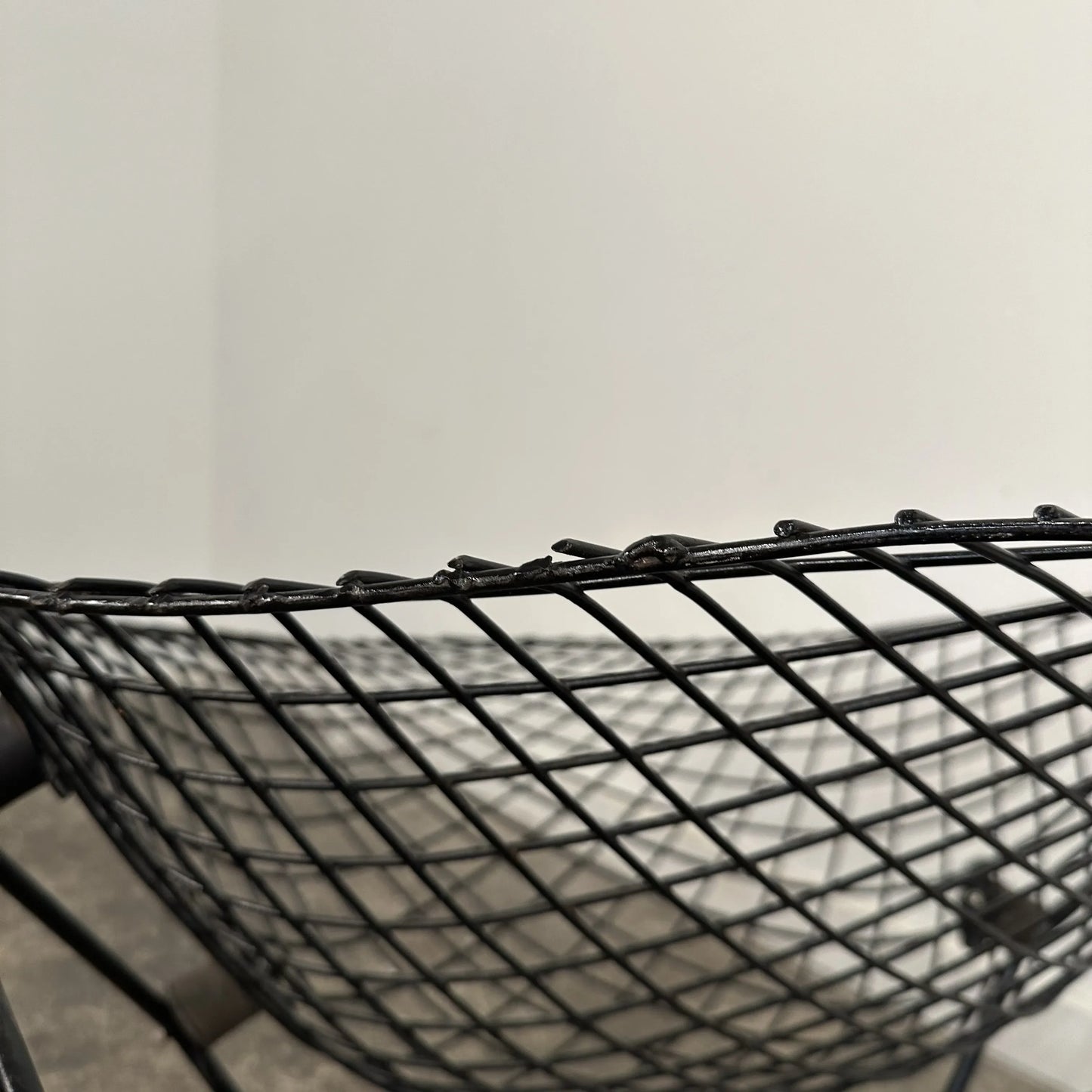 Mid Century Modern Wide Large Diamond Bertoia Chair