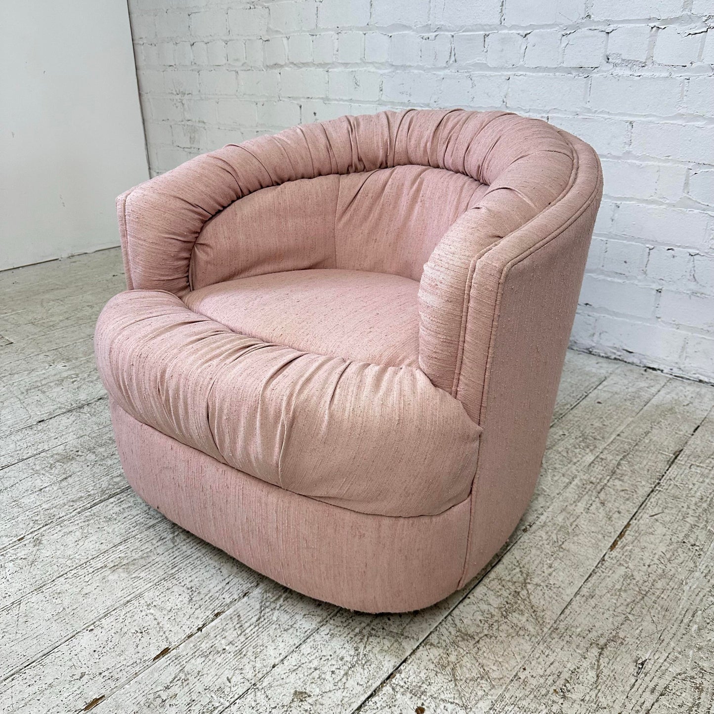 1980s Barrel Back Swivel Chair by Brookwood Furniture