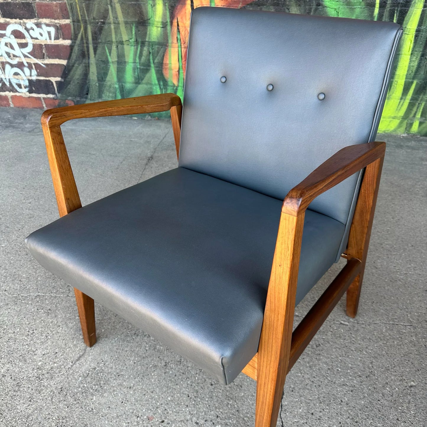 Pair of Jens Risom Walnuts Side Chairs