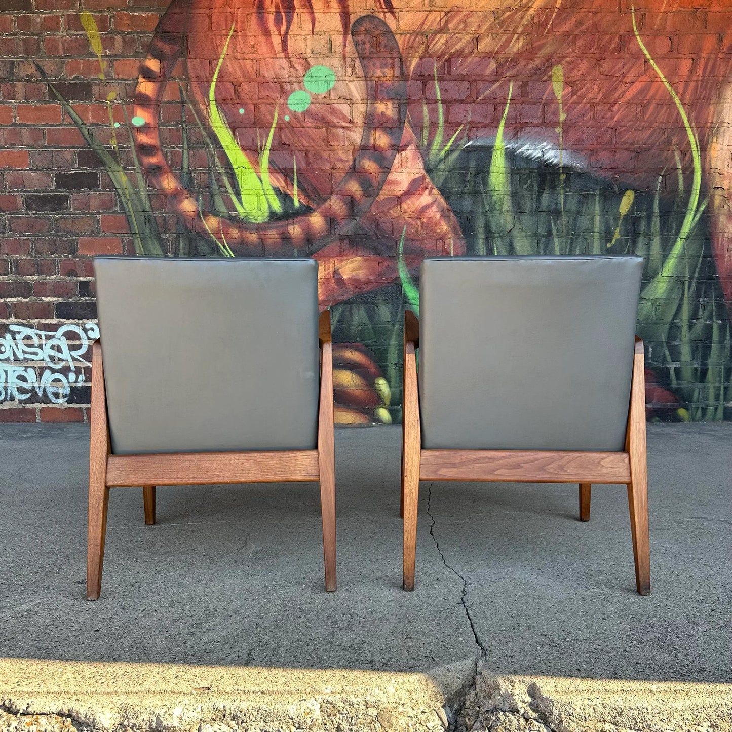 Pair of Jens Risom Walnuts Side Chairs