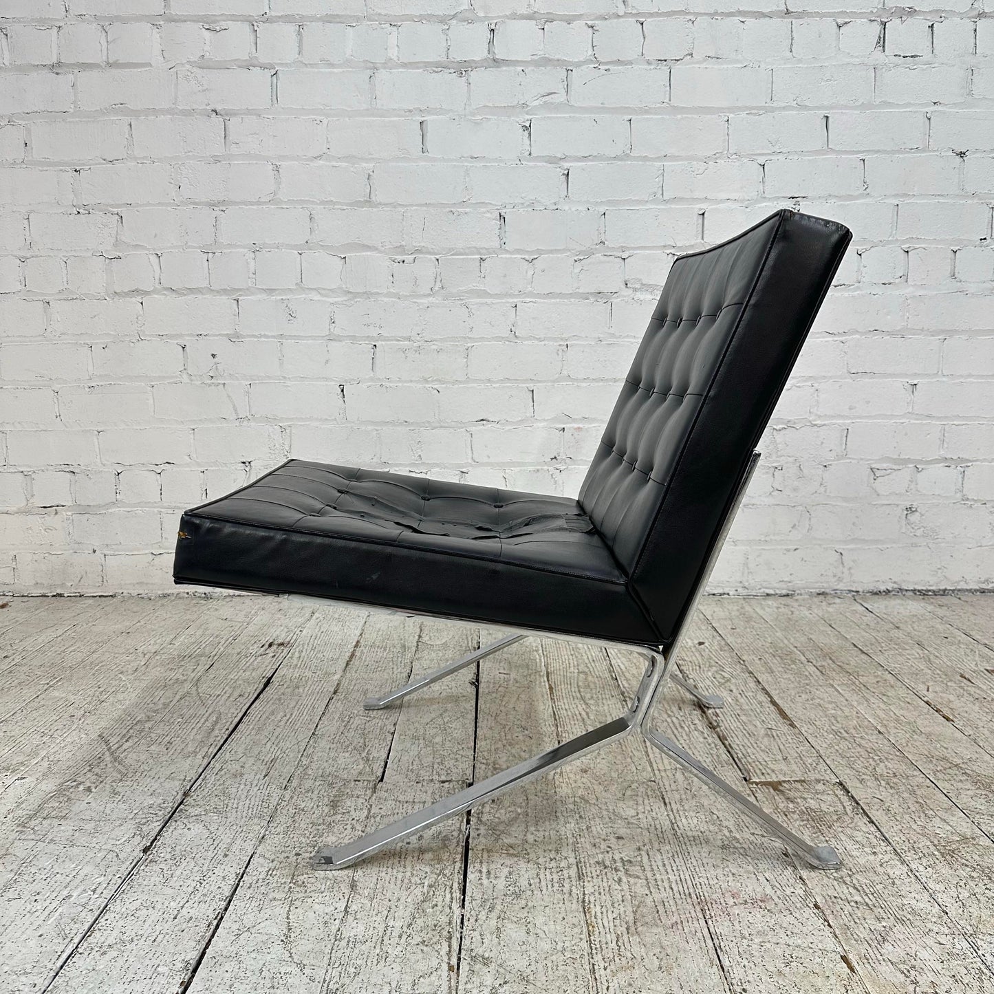 Royal Metal Black and Chrome Slipper Chair