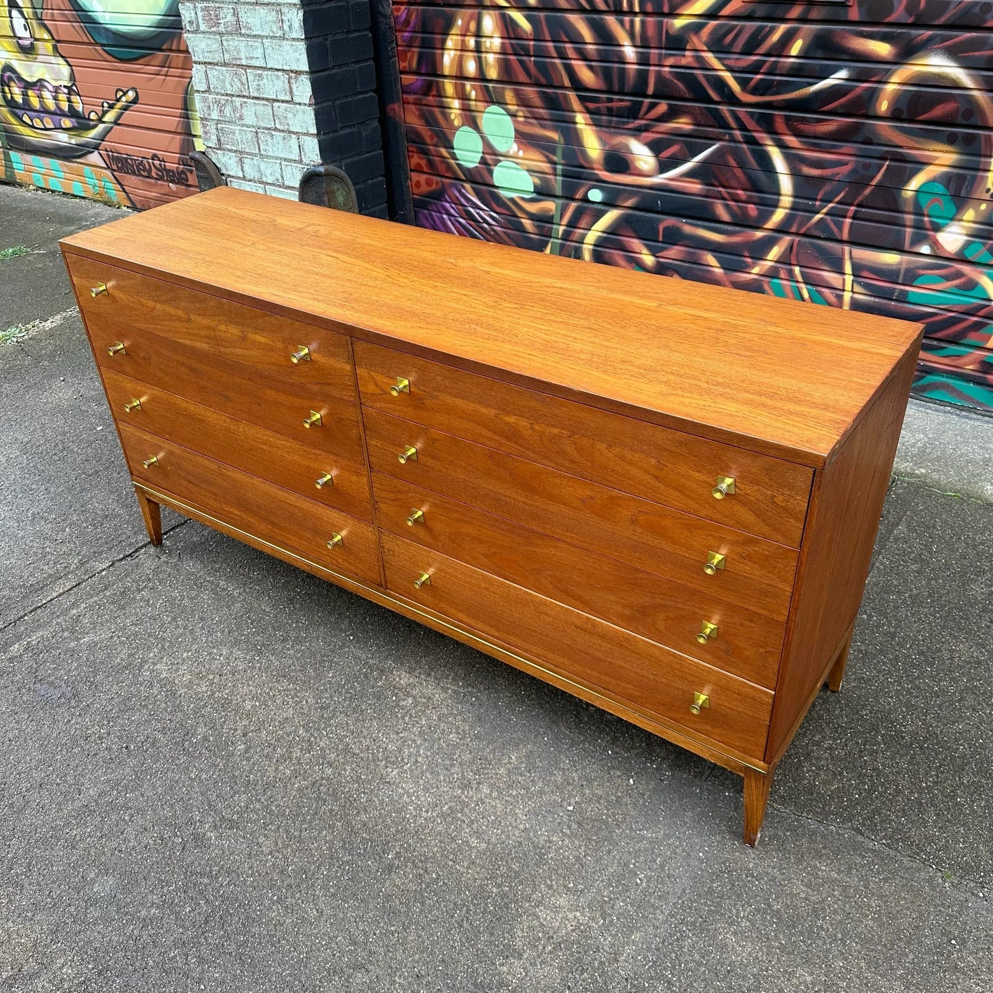 Beautiful R-Way 8 Drawer Dresser With Modern Brass Pulls