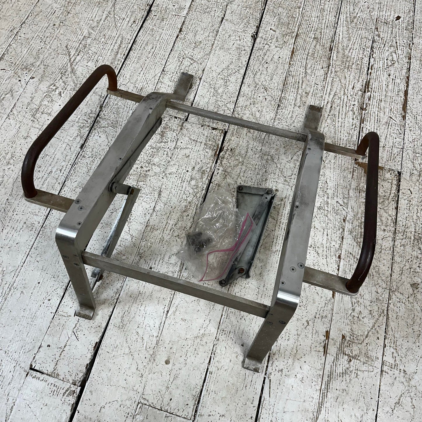 Sam Larsson "Fenix" Chaise Longue, Dux, Sweden 1960's.