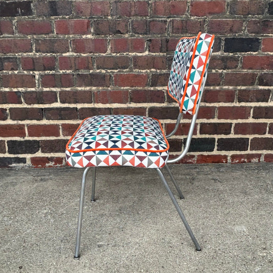 Set of 4 Early George 4671 Aluminum Frame Nelson Chairs Recovered in Geometric Sunbrella Fabric