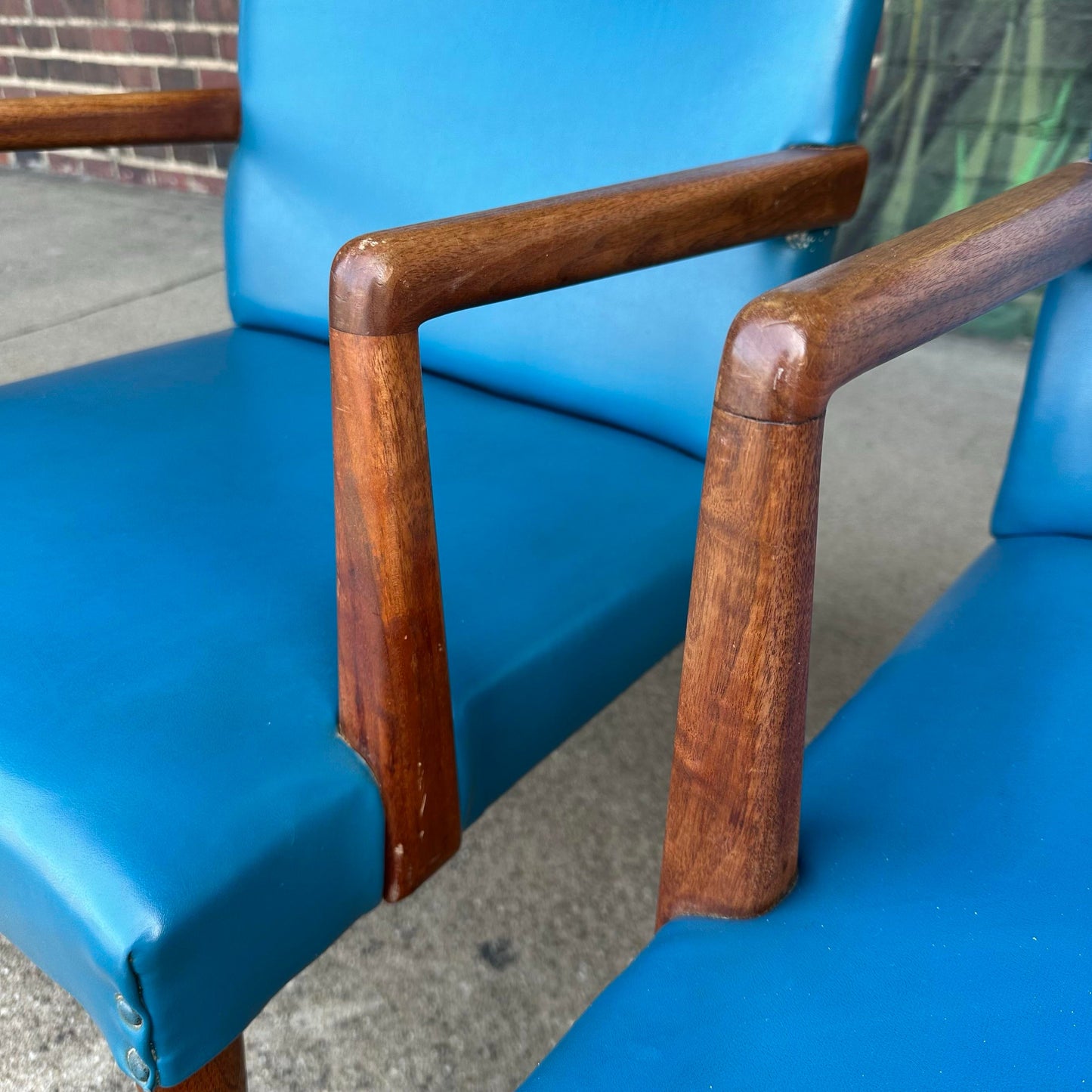 Mid-Century Modern Set of 4 Stow & Davis Arm Chairs Gibbings Style