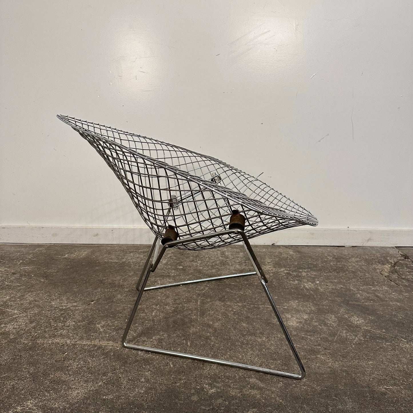 Mid Century Modern Large Wide Diamond Bertoia Chair