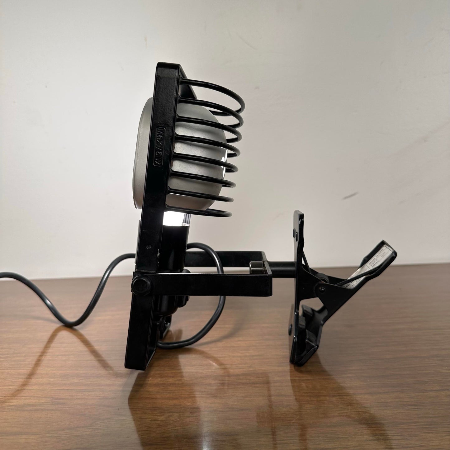 Vintage 1970s Italian “Sintesi Pinza” Clamp Table Lamp by Ernesto Gismondi for Artemide