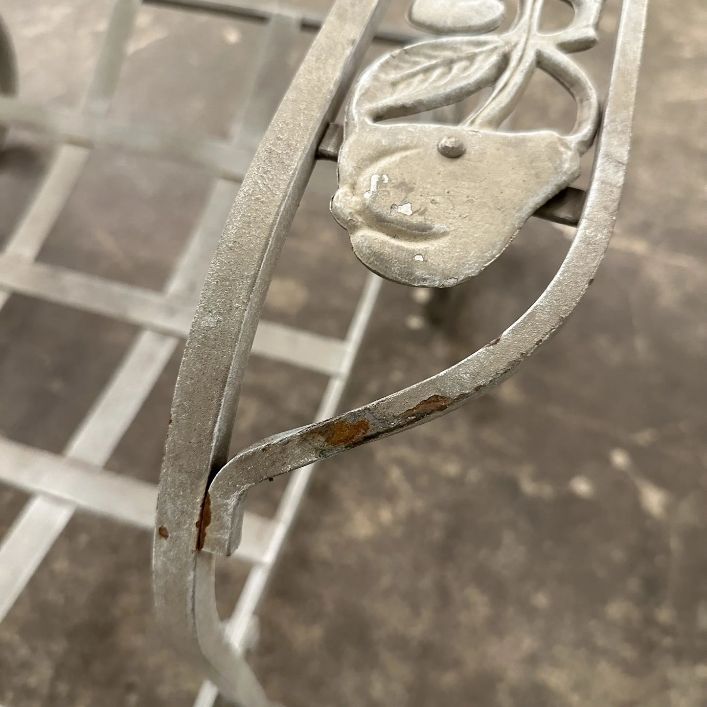 Outdoor Adjustable Chaise Lounge Chair Fruit Pattern