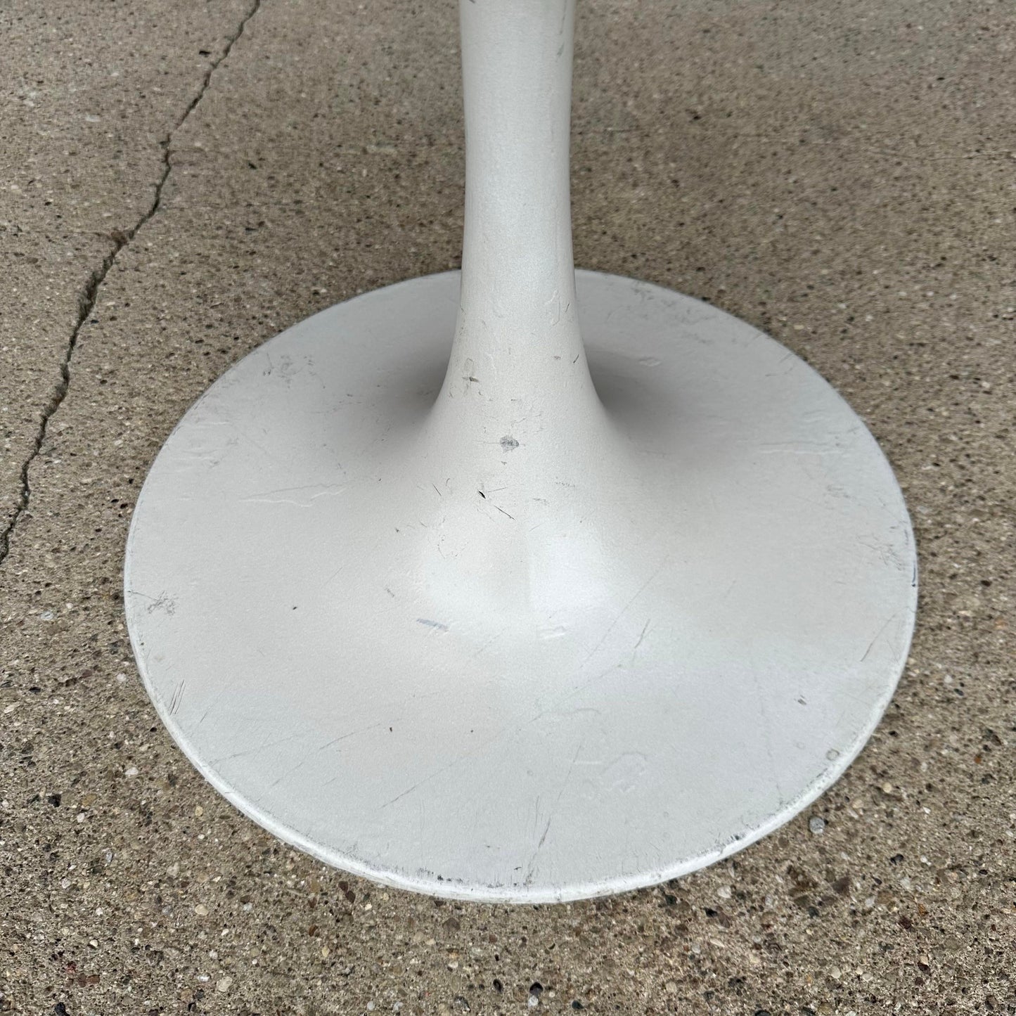 Brevete Cre Rossi Tulip Based Knoll-Style Stool