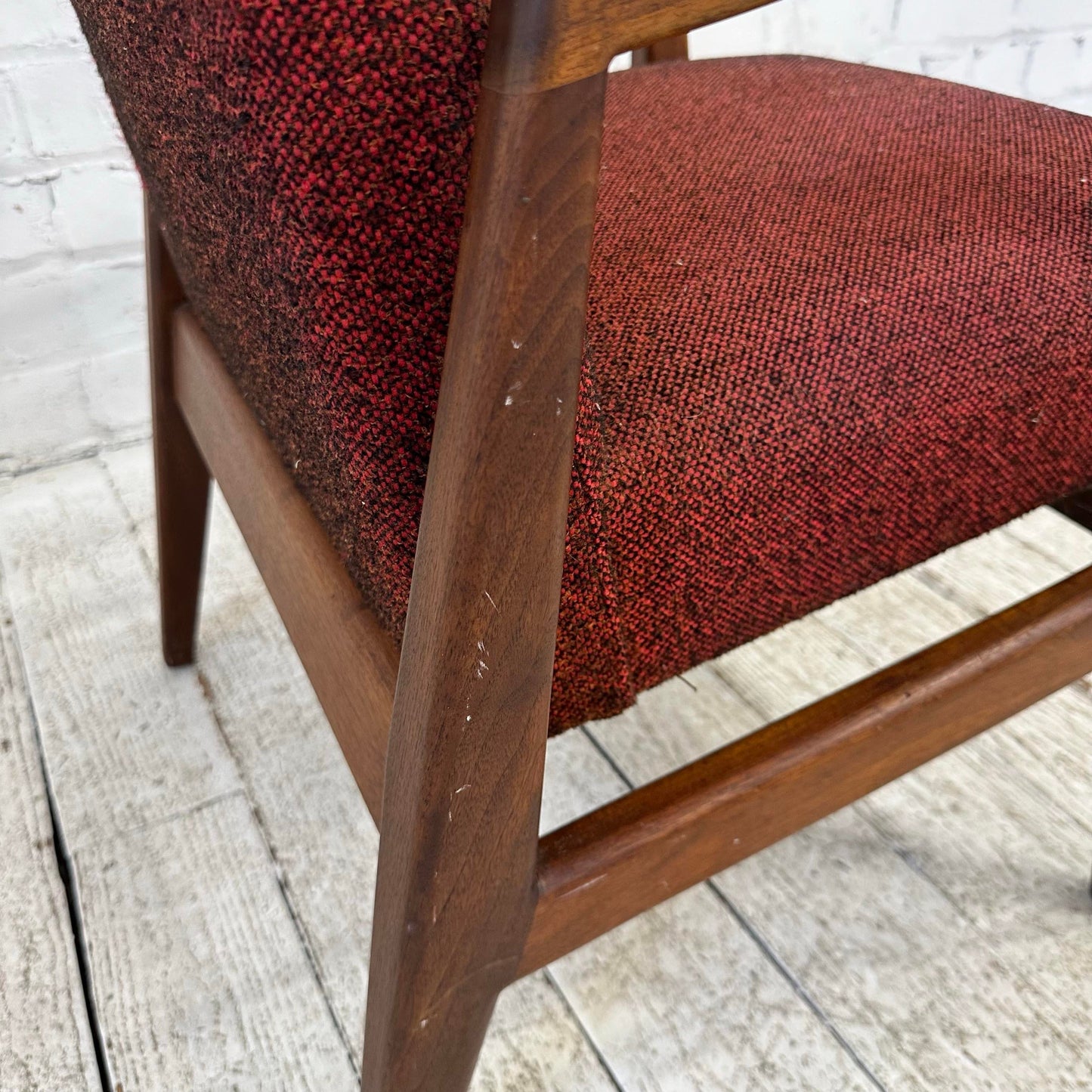 Mid-Century Modern Jen Risom Lounge Armchair