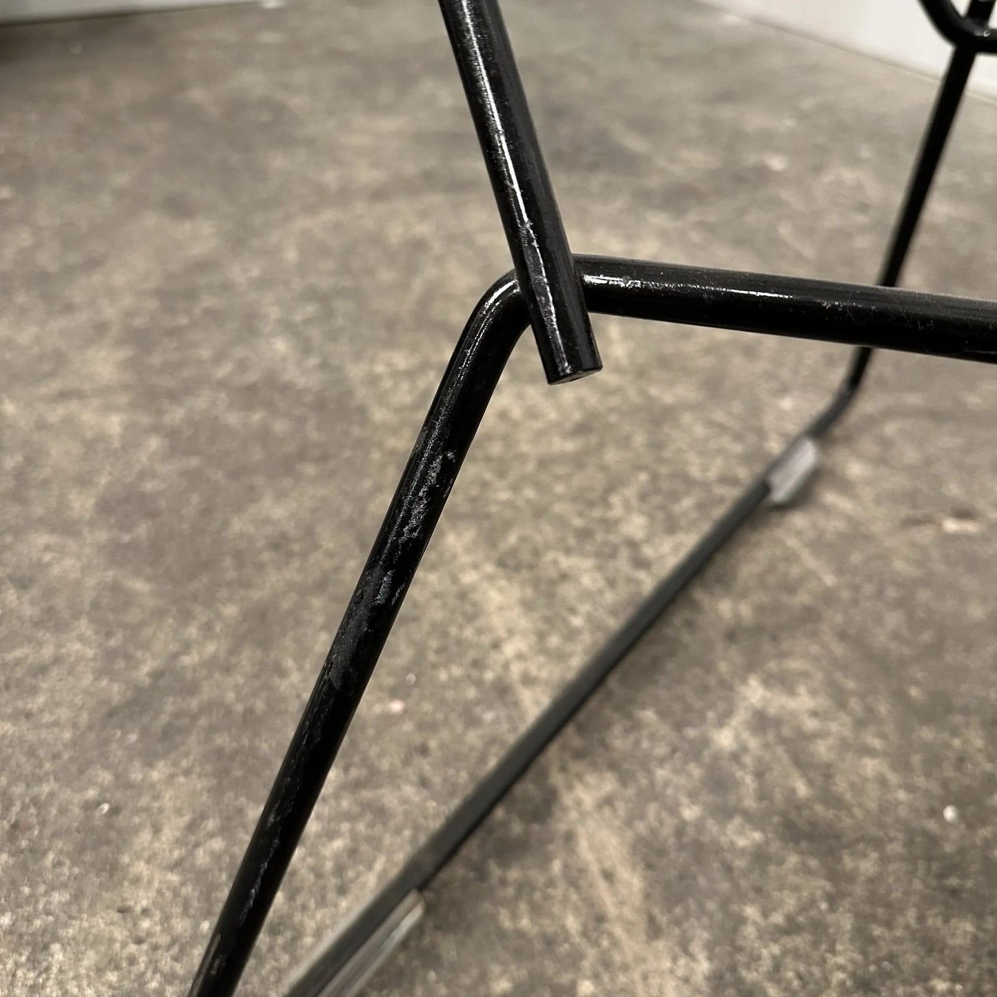 Mid Century Modern Wide Large Diamond Bertoia Chair