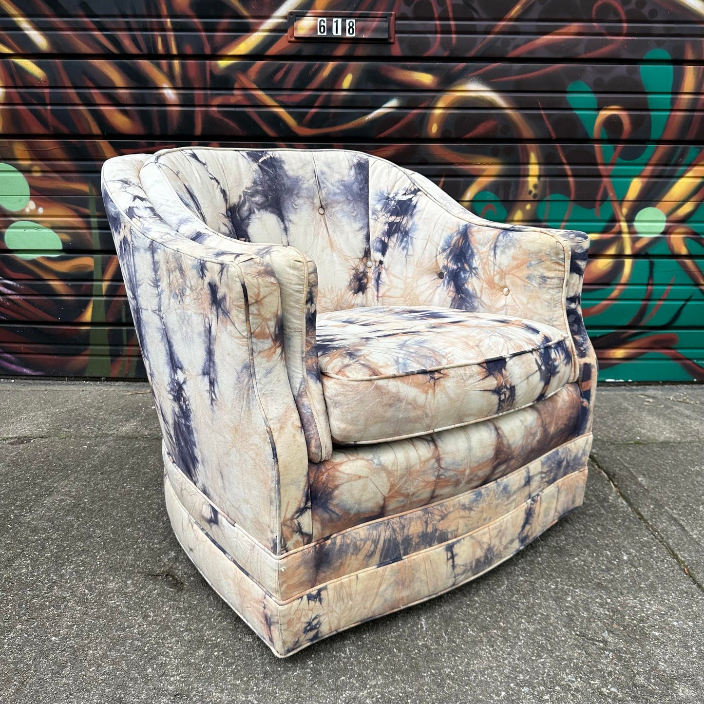 Mid Century Modern Henredon Swivel Barrel Back Lounge Chairs