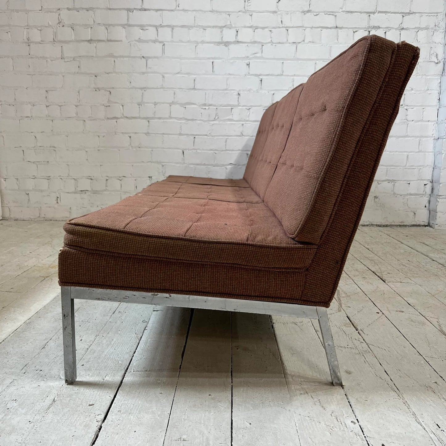 Florence Knoll Sofa in Need of Restoration