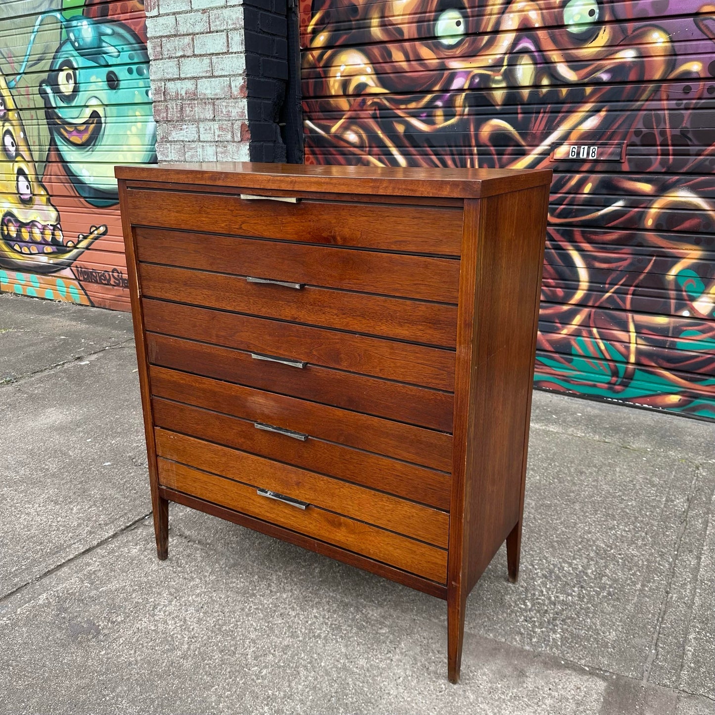 Bowtie for Lane Tall 5-Drawer Dresser