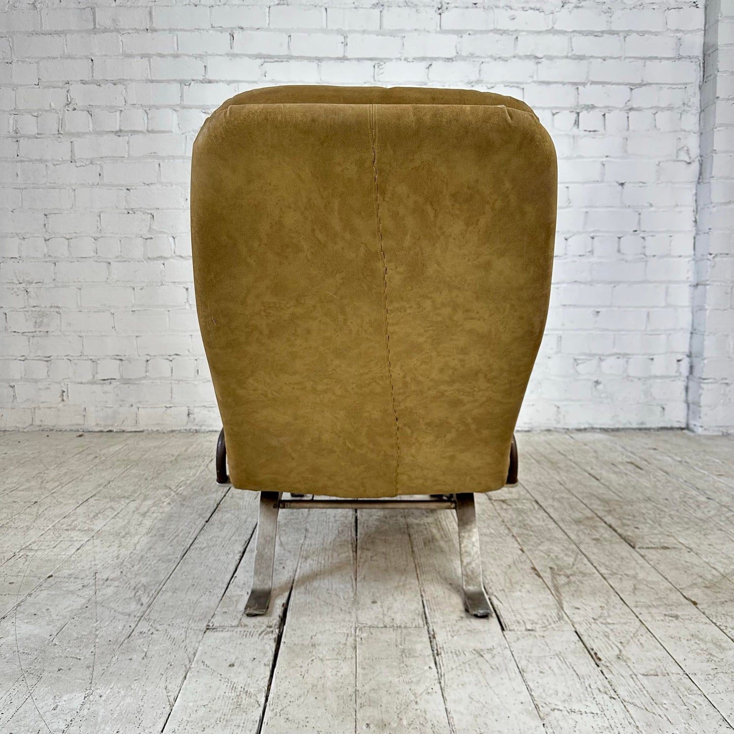 Sam Larsson "Fenix" Chaise Longue, Dux, Sweden 1960's.