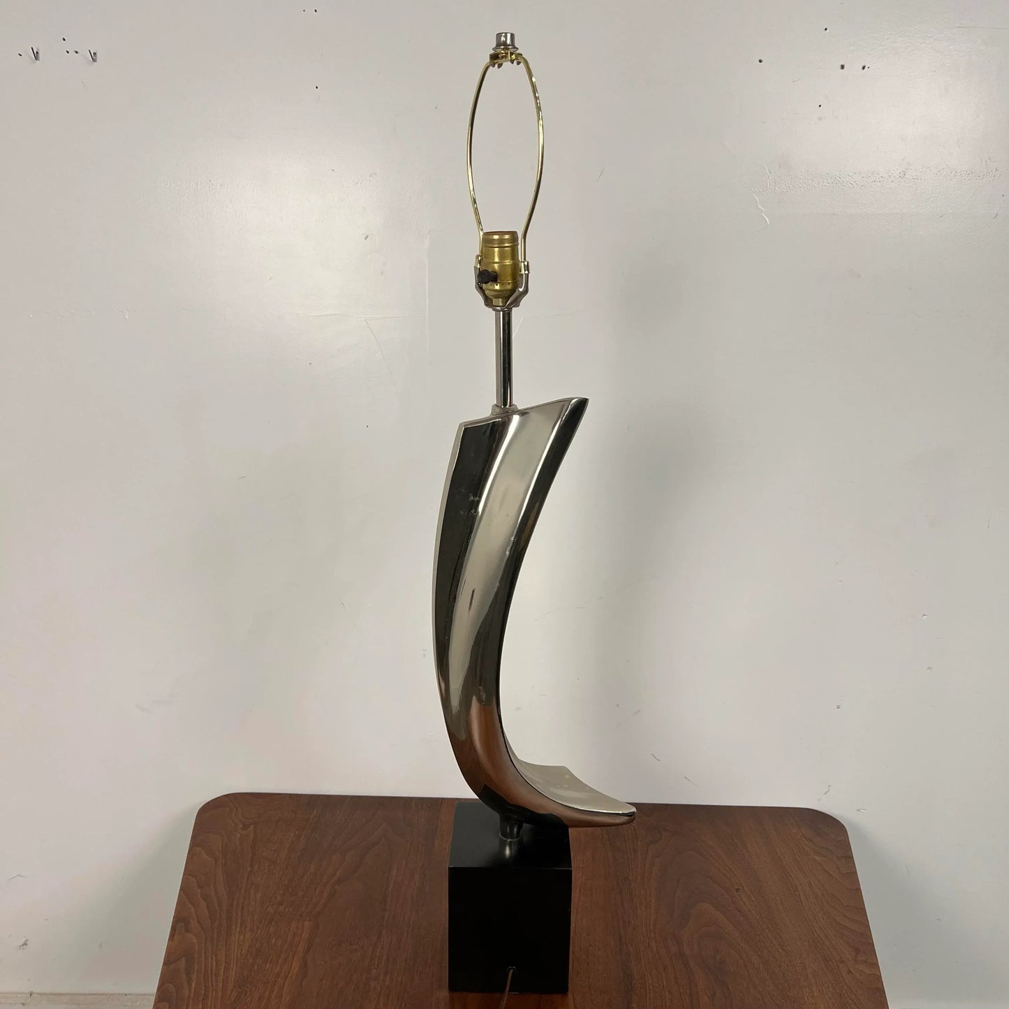 Mid Century Modern Laurel Sculptural Metal Table Lamp by Tempestini Harold Weiss and Richard Barr