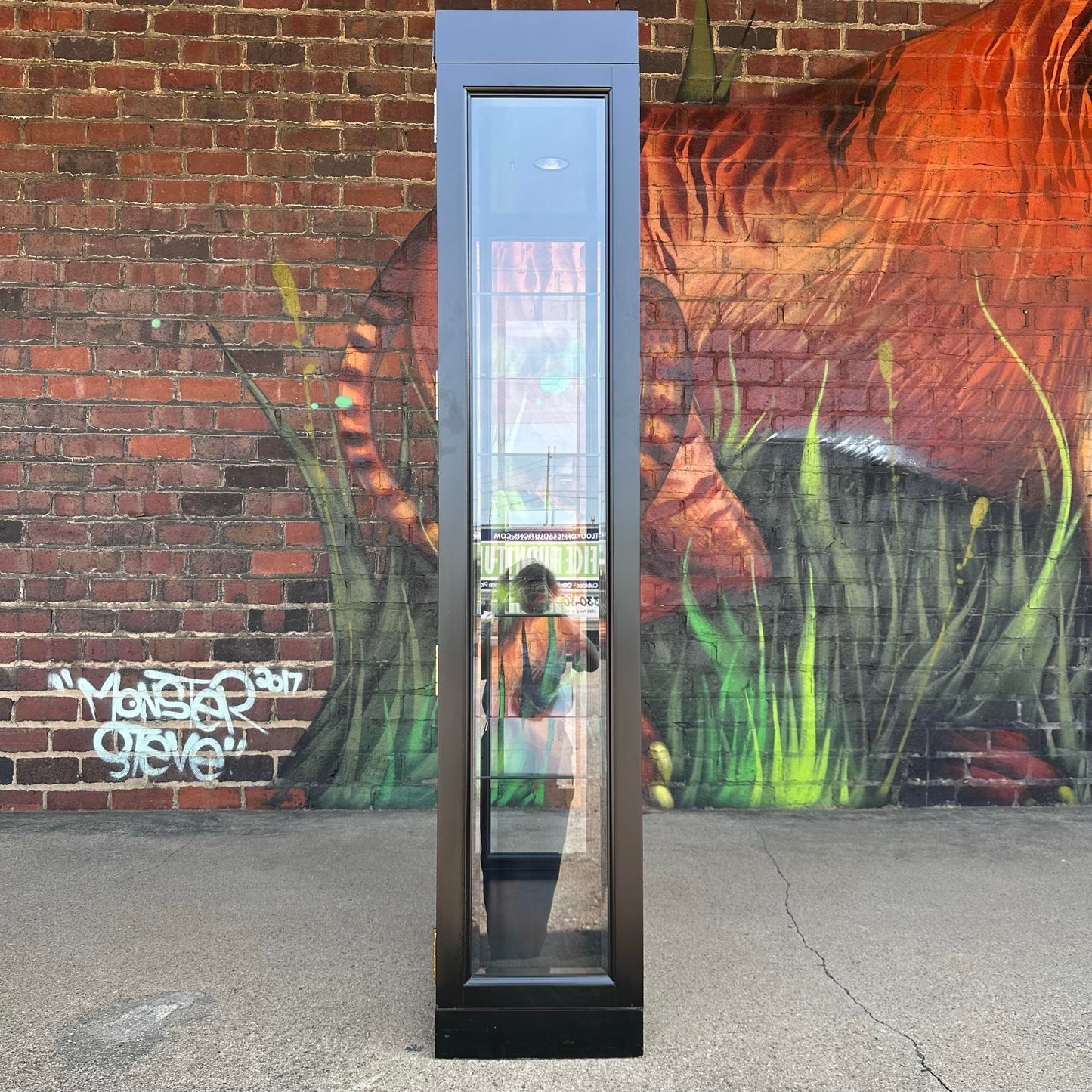 Mid-Century Modern Display Cabinet by Jasper Cabinet 1 of 2