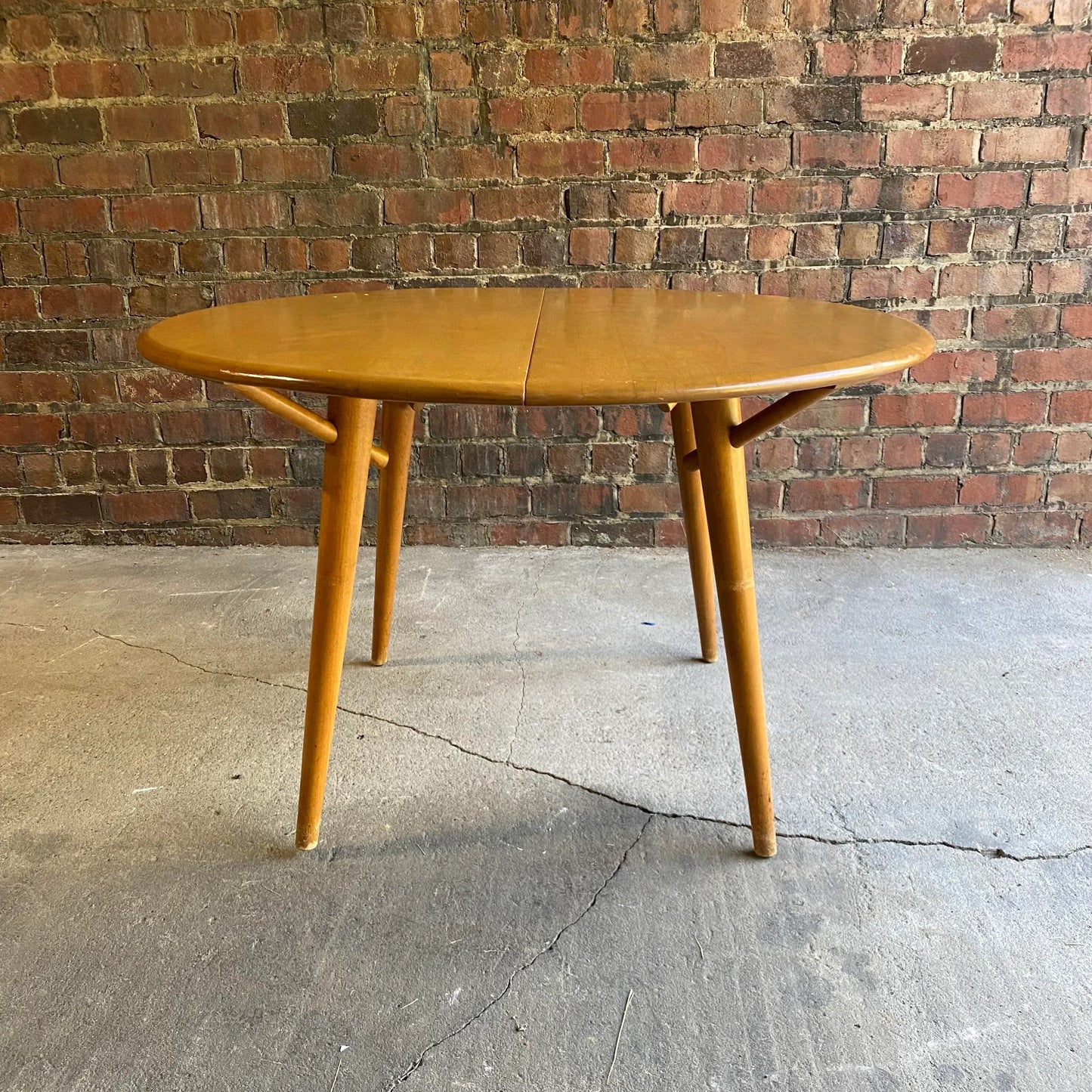 Conant Ball Round Dining Table With 6 Chairs 2 Leaves