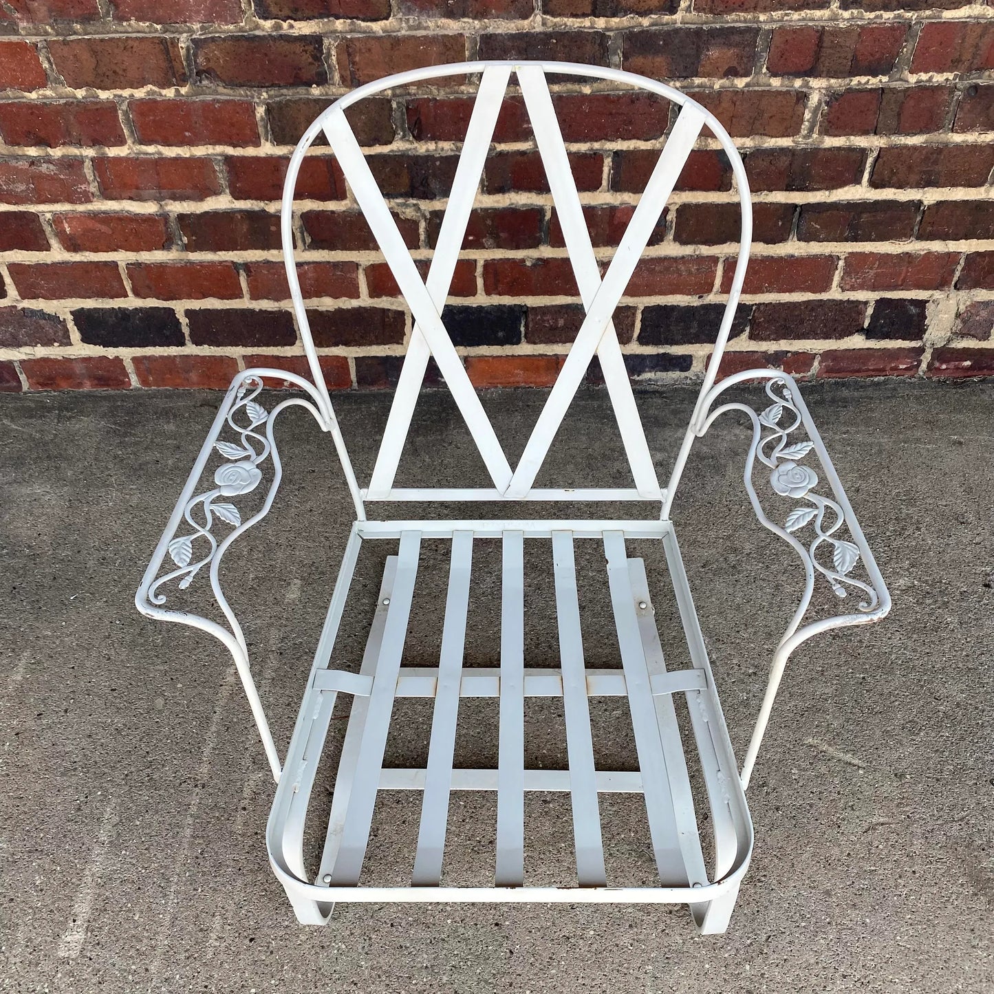 Mid Century Modern Pair of White Woodard Outdoor Patio Bouncers Chattily Rose Pattern