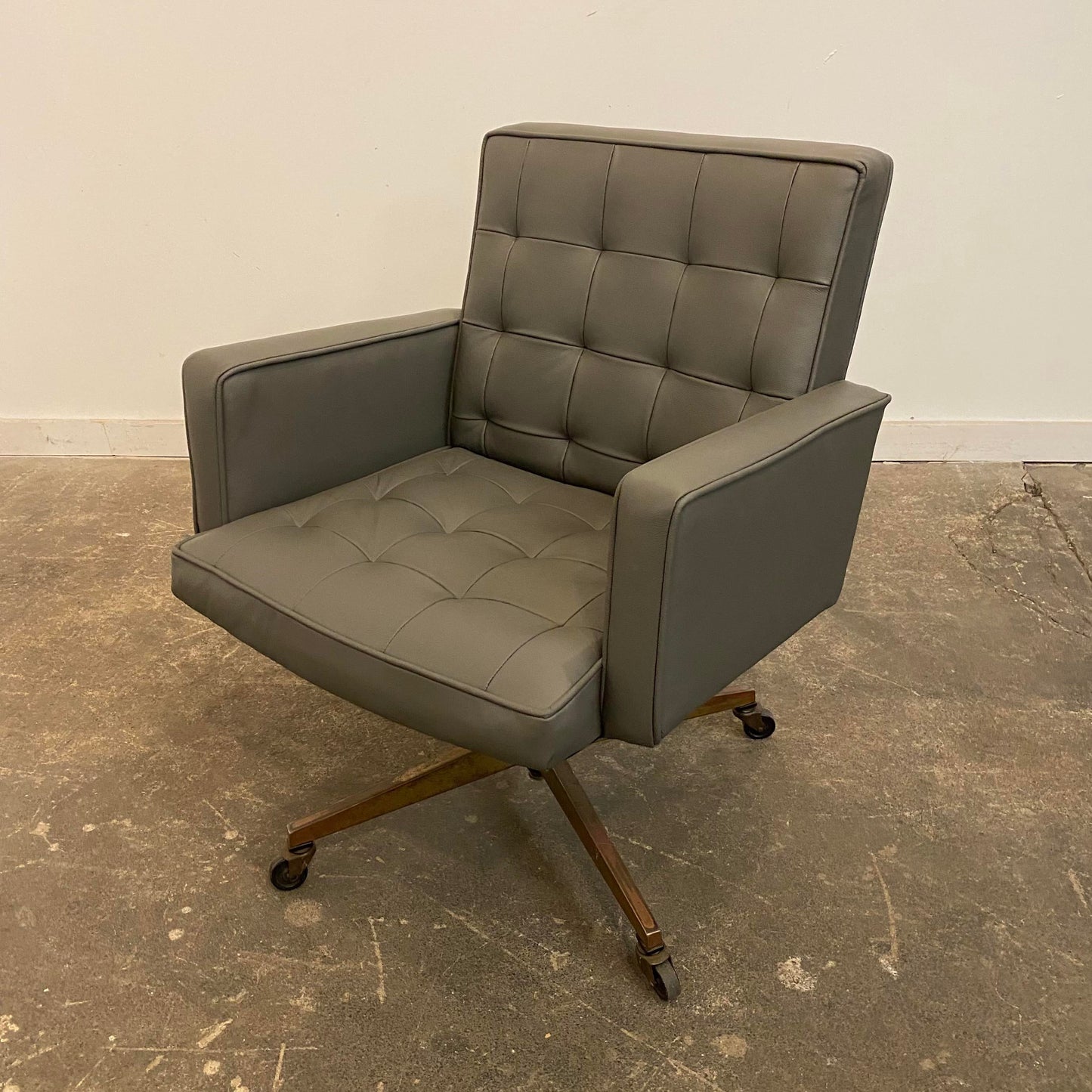 Mid Century Modern Knoll Reupholstered Grey Leather Desk Chair