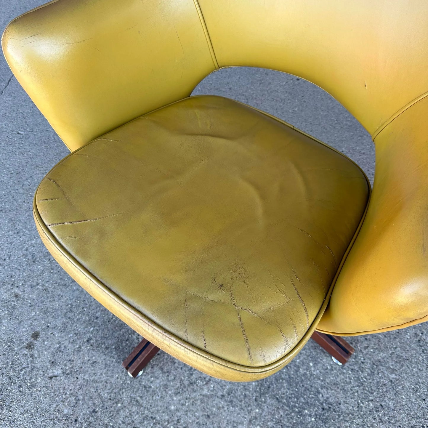 Rolling Eero Saarinen for Knoll “Executive” Office Chair With Walnut Base