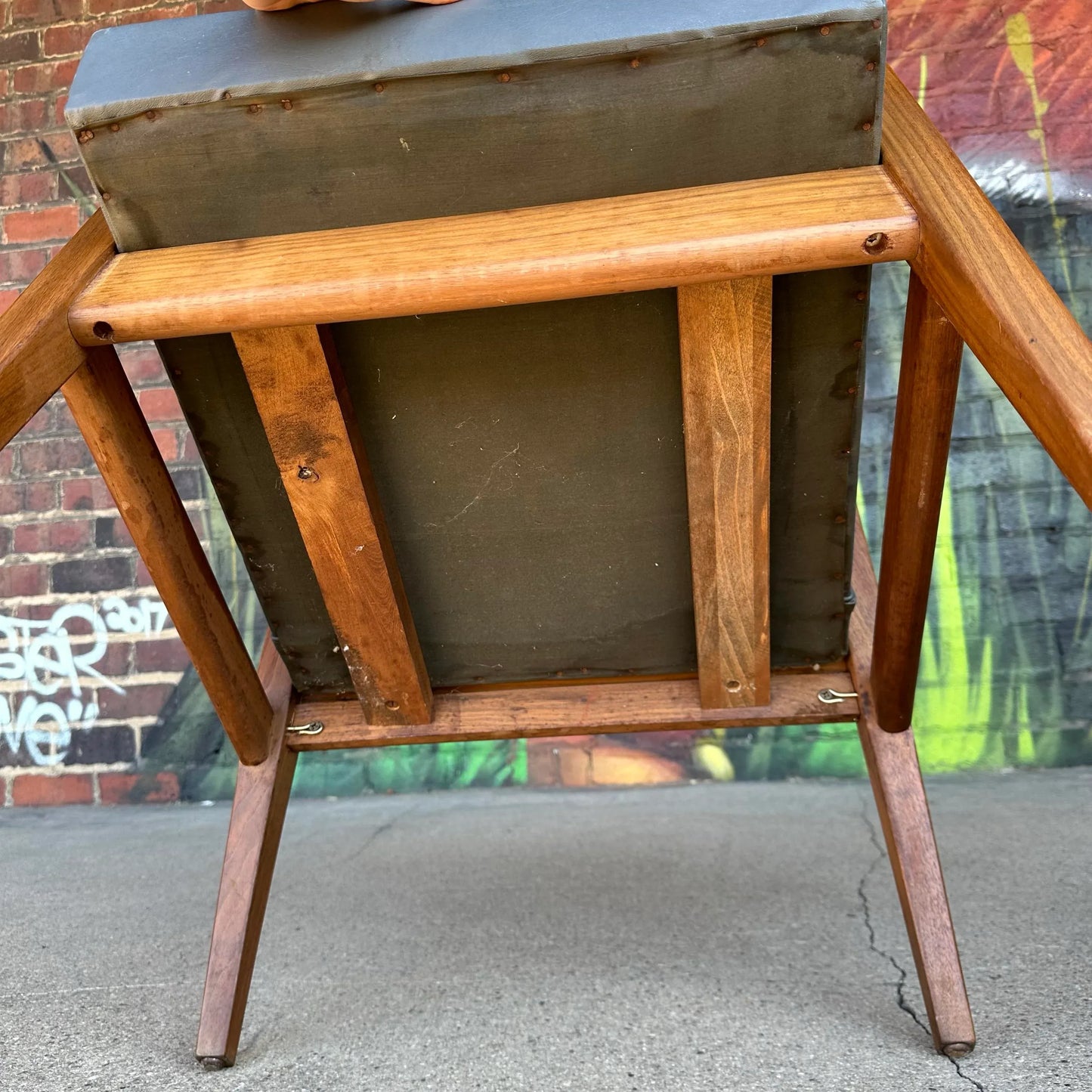 Pair of Jens Risom Walnuts Side Chairs