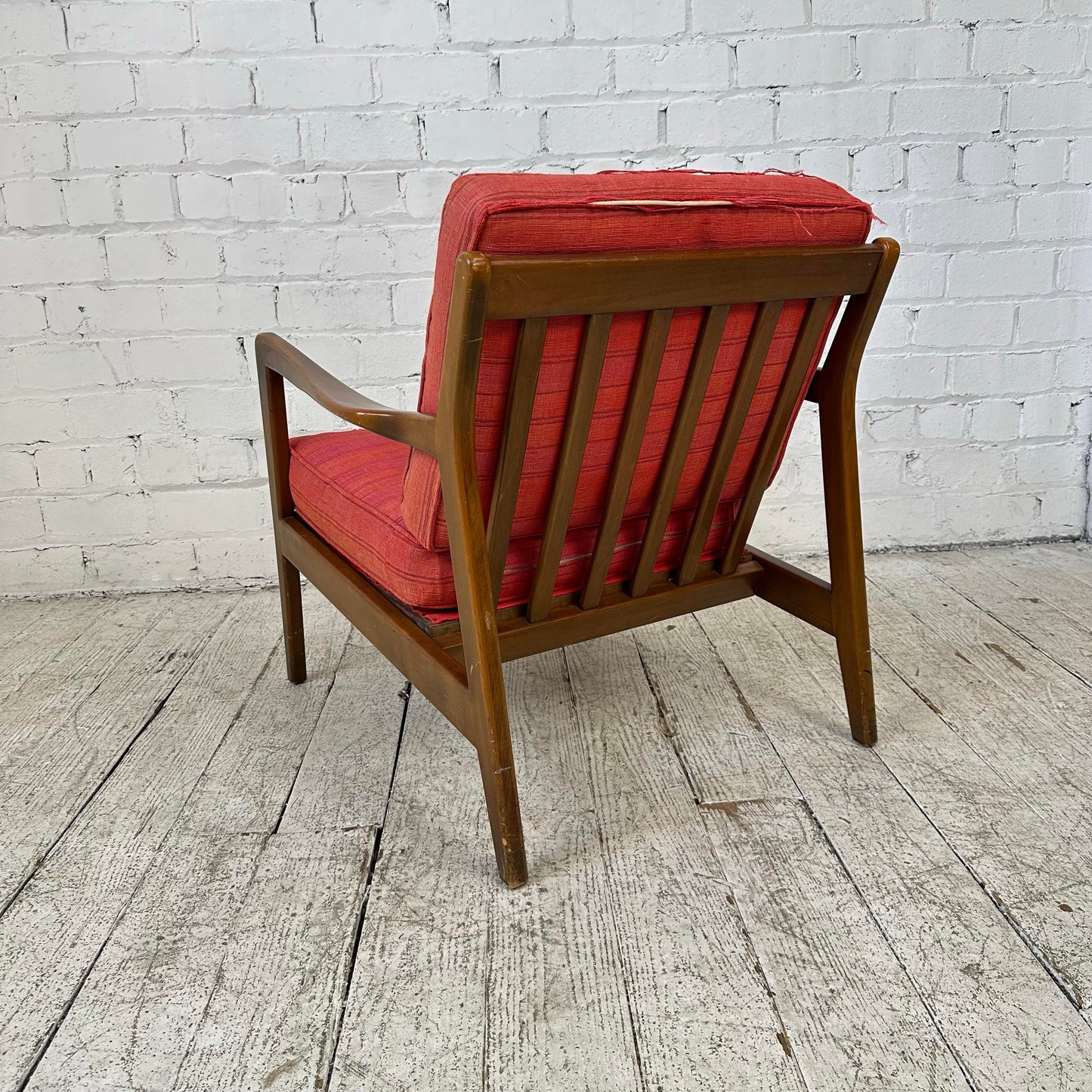 Dux Danish Modern Lounge Chair