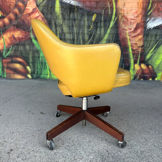 Rolling Eero Saarinen for Knoll “Executive” Office Chair With Walnut Base