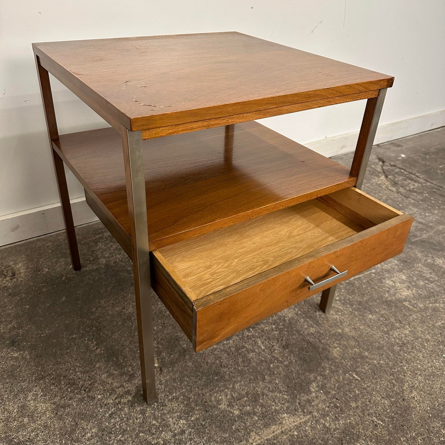 Mid Century Modern Paul McCobb for Calvin End Table