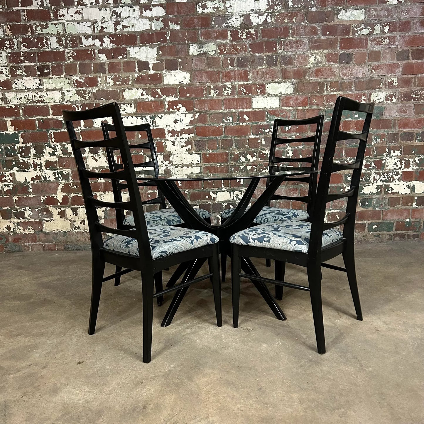 Pearsall Style Round Glass Kitchen Dining Table With 4 Chairs
