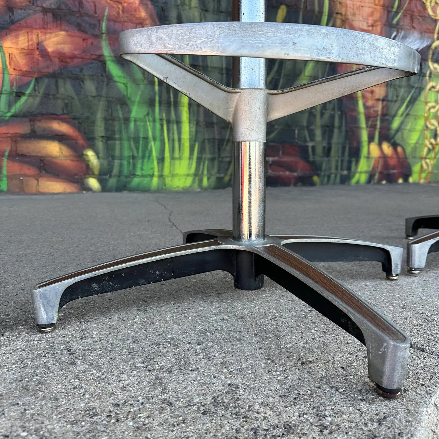 Set of 4 ChromCraft Swivel Bar Stools