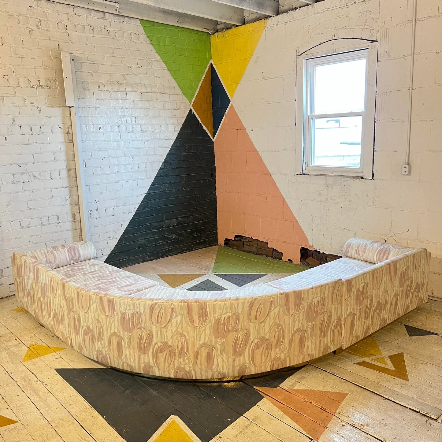 Curved Sectional 80s Sofa With Brass Base Detailing