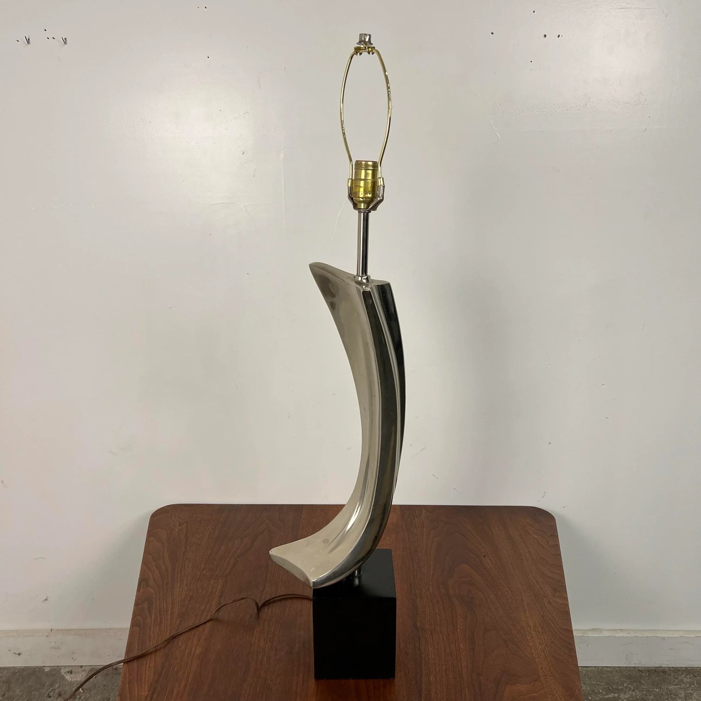Mid Century Modern Laurel Sculptural Metal Table Lamp by Tempestini Harold Weiss and Richard Barr