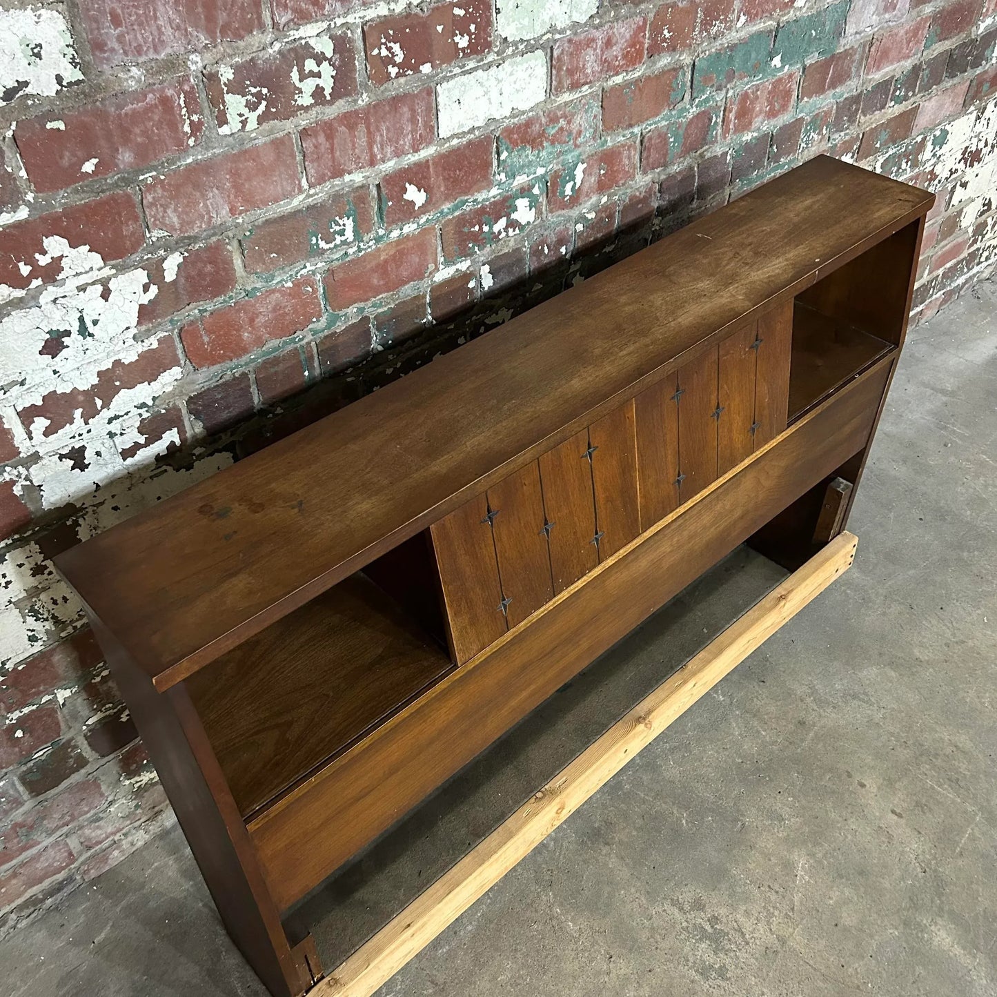 Broyhill Saga Full Size Headboard With Storage.