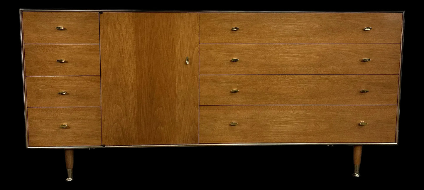 Mid 20th Century Rway 8-Drawer Low Dresser