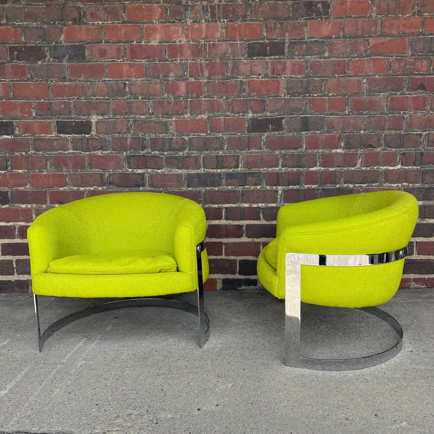 Bernhardt Furniture Pair of Cantilevered Chrome Chairs Style of Milo Baughman